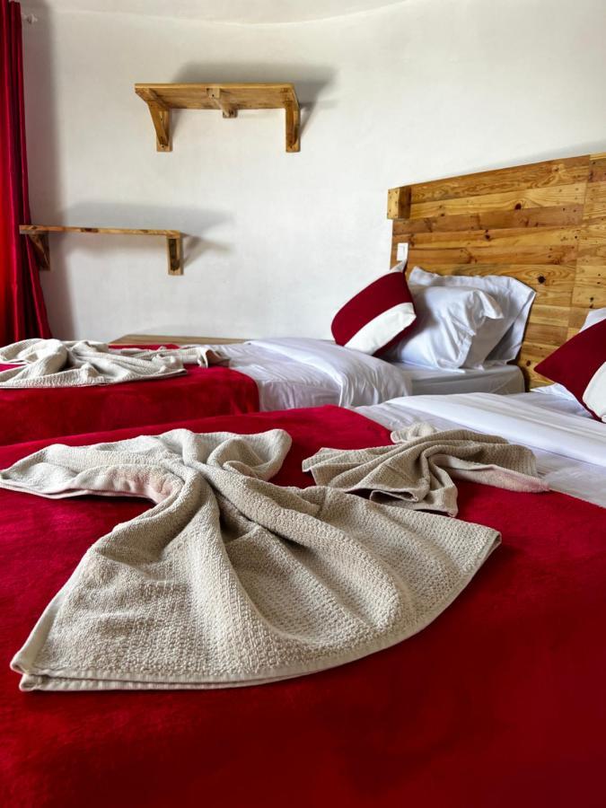 Ecofunco Bed and Breakfast Portela Exteriör bild