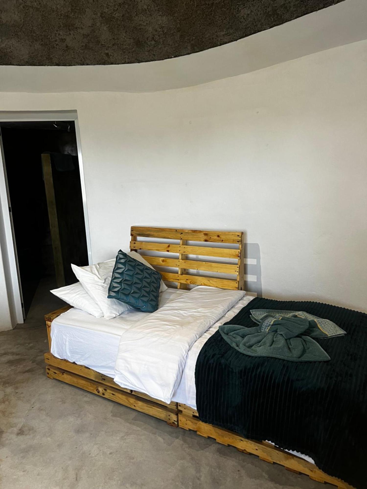 Ecofunco Bed and Breakfast Portela Exteriör bild