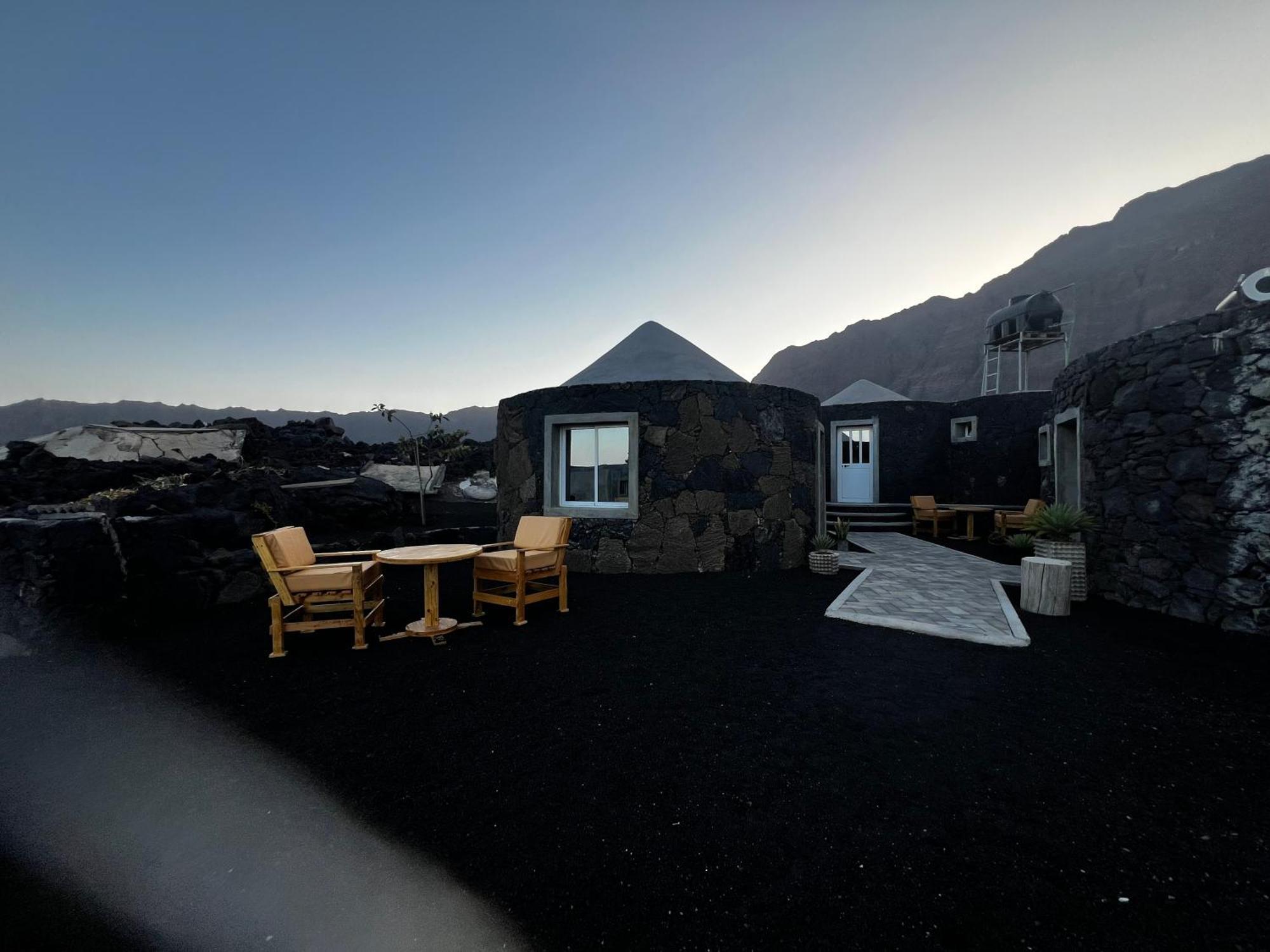 Ecofunco Bed and Breakfast Portela Exteriör bild